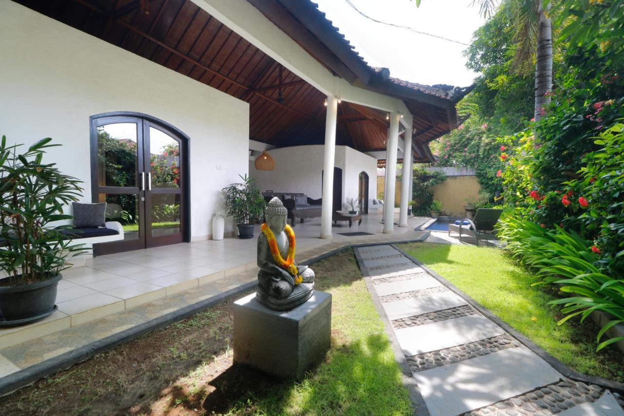 Singgah Villas Seminyak 外观 照片
